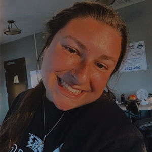 Meet your Posher, Olivia